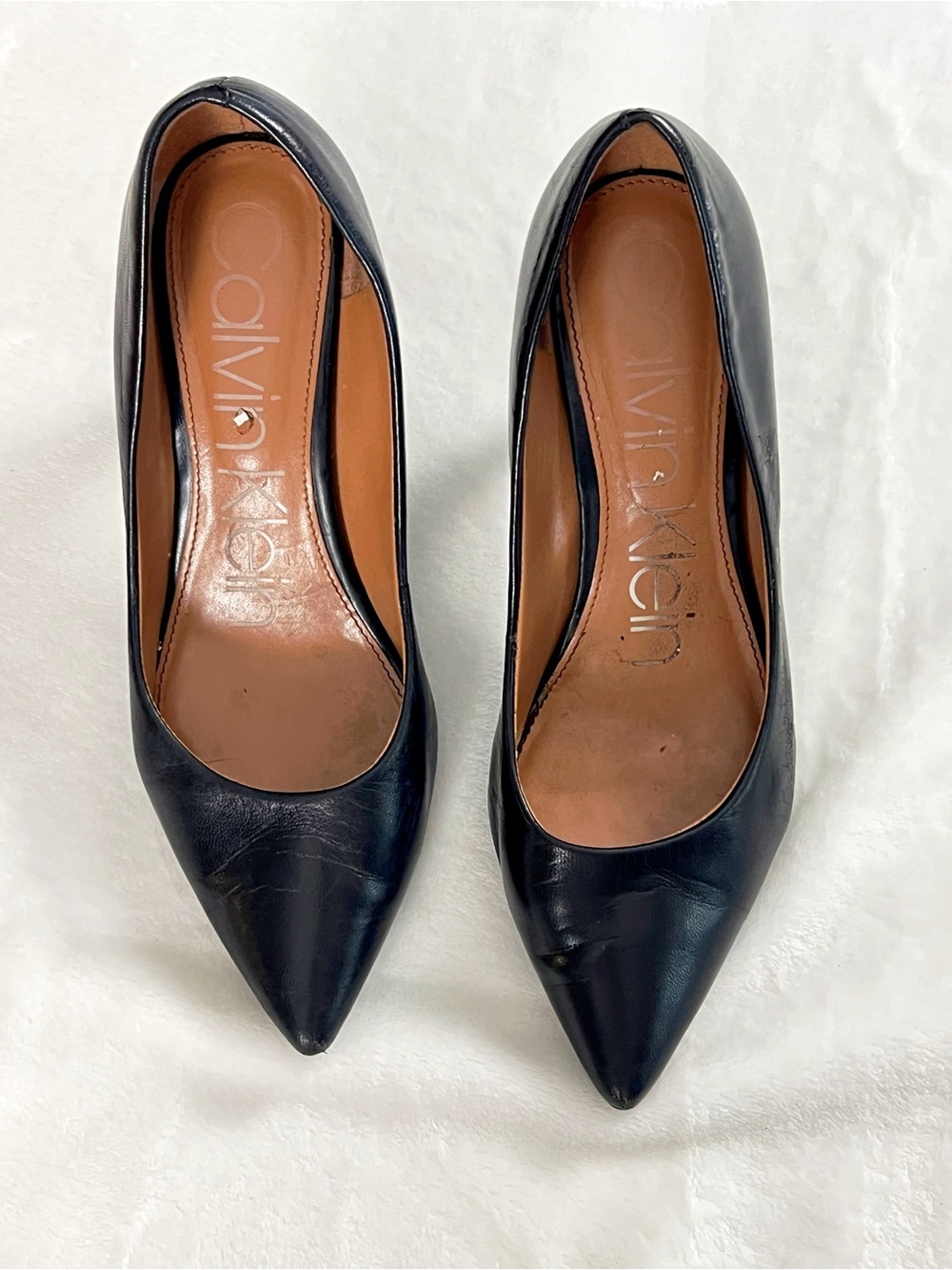 Pre-Loved Calvin Klein Black Leather Pointed-Toe Pumps/size 7.5 orig $100+